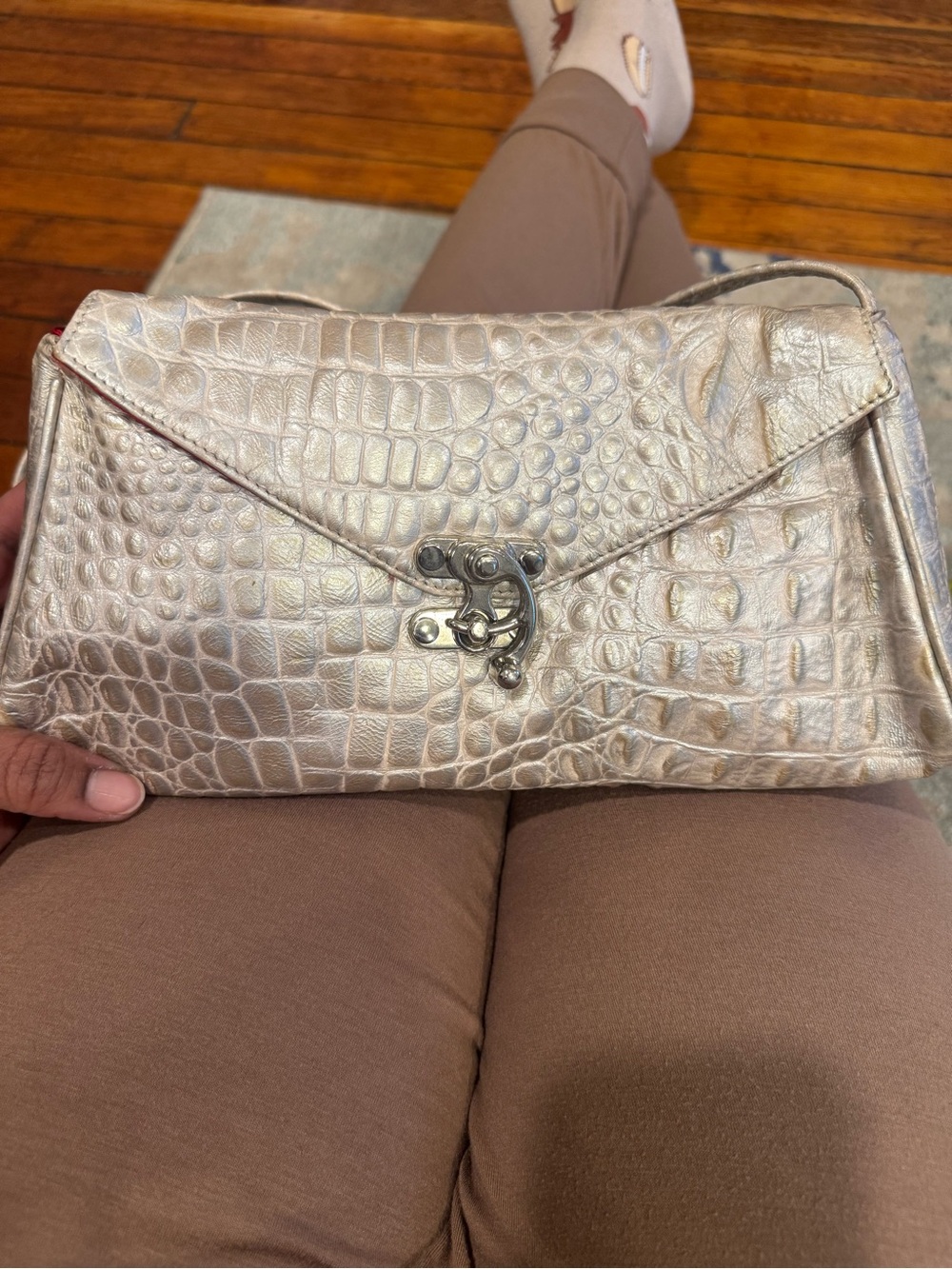 Crocodile-Embossed Metallic Envelope Clutch - Silver